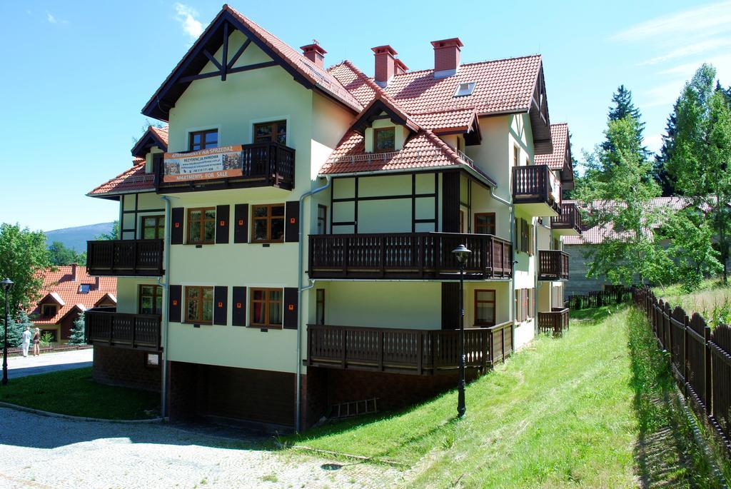 Apartamenty Sun Seasons 24 - Rezydencja Parkowa Szklarska Poreba Dış mekan fotoğraf